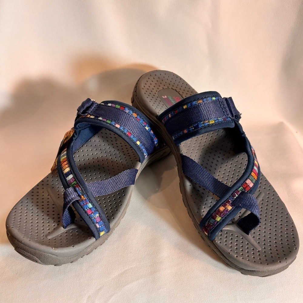 SKECHERS Sz 9 Reggae Mad Swag Slip On Canvas Strappy Slides NEW WITH TAGS
